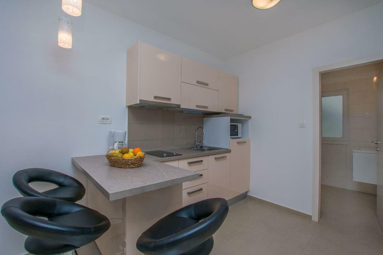 Apartments Villa Aquamarine Duće Esterno foto