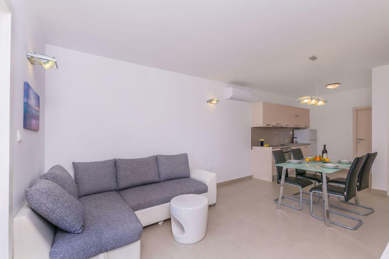 Apartments Villa Aquamarine Duće Esterno foto