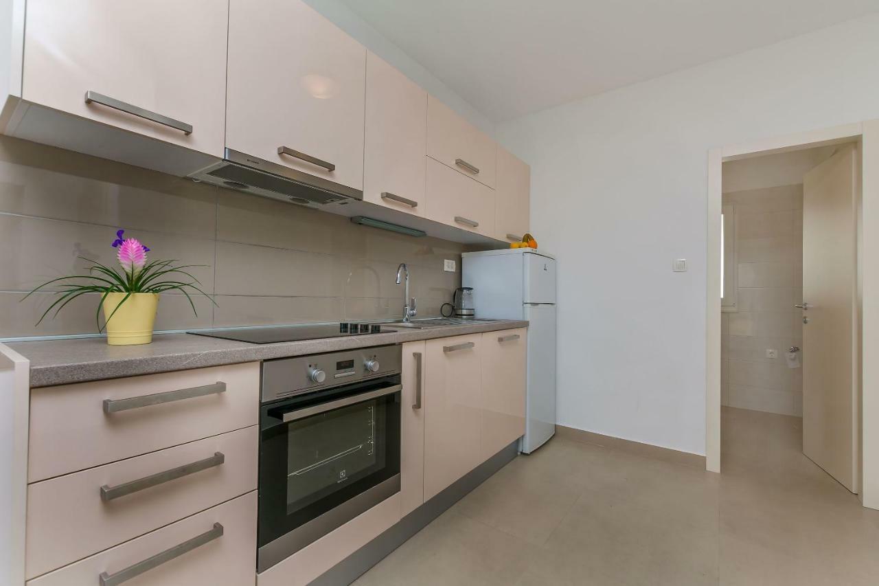 Apartments Villa Aquamarine Duće Esterno foto