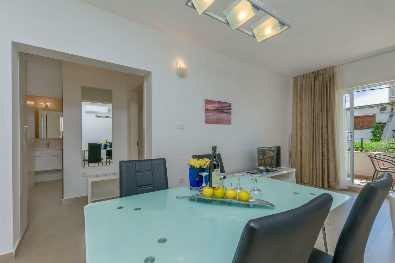 Apartments Villa Aquamarine Duće Esterno foto