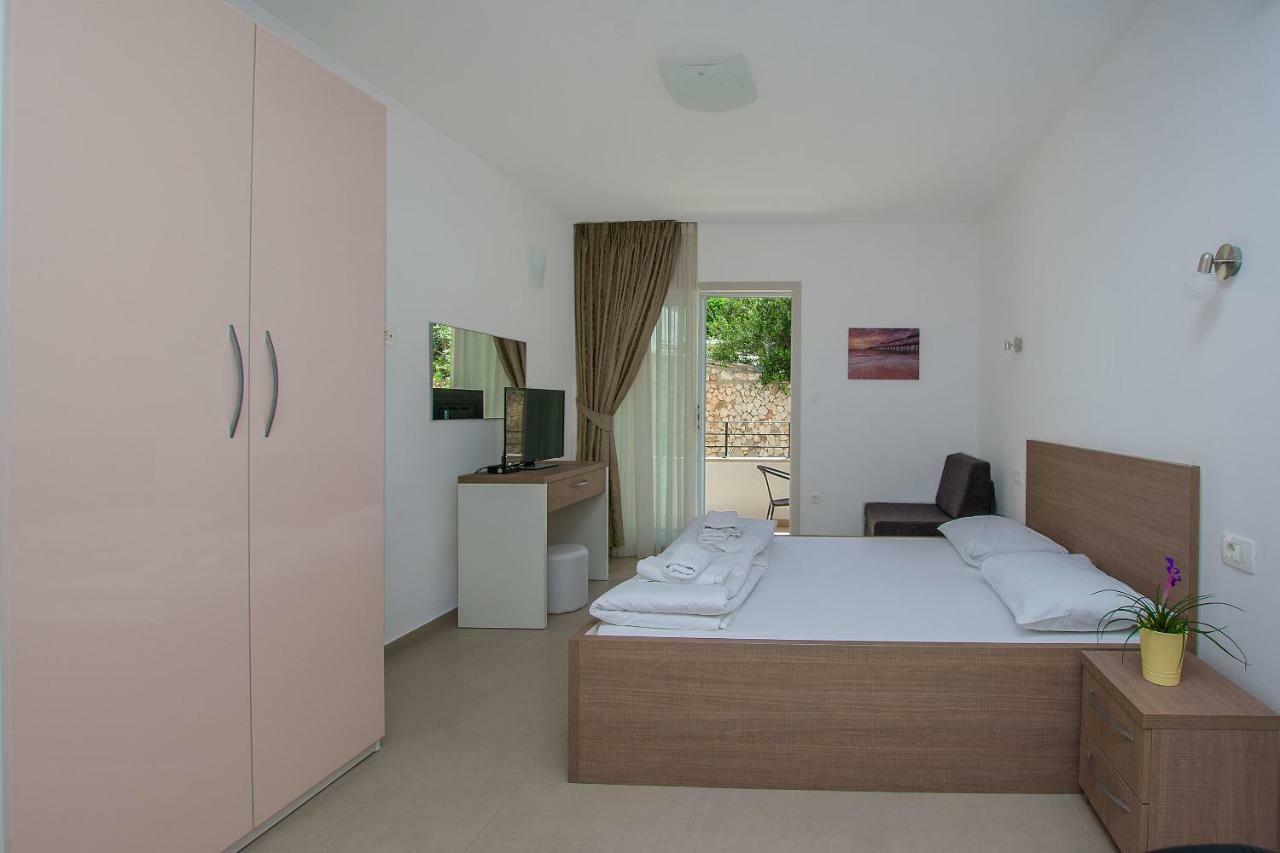 Apartments Villa Aquamarine Duće Esterno foto