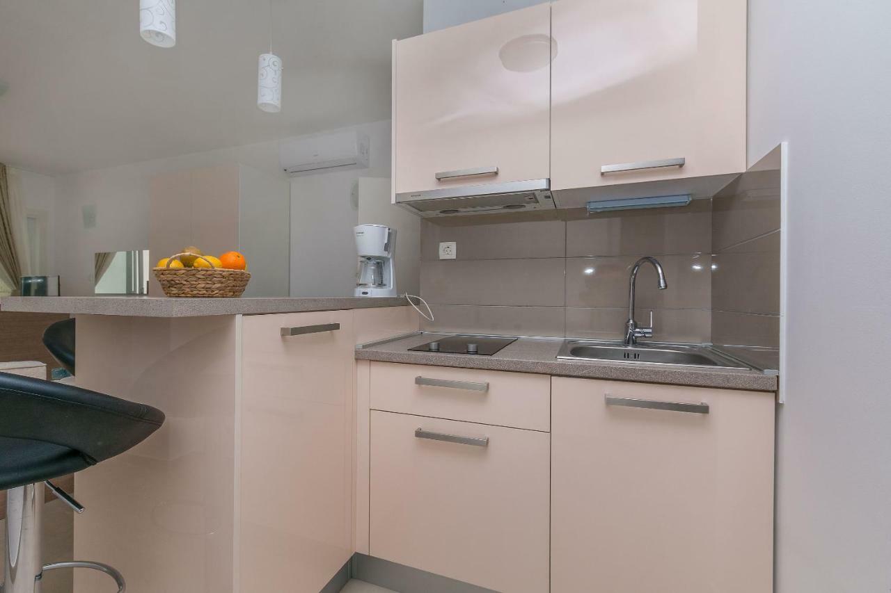Apartments Villa Aquamarine Duće Esterno foto