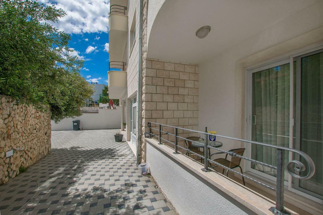 Apartments Villa Aquamarine Duće Esterno foto