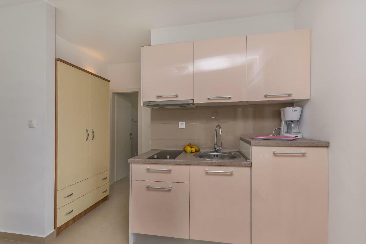 Apartments Villa Aquamarine Duće Esterno foto